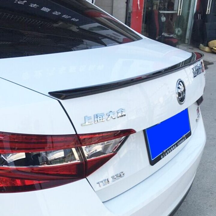 Spojler tylnej klapy SKODA SUPERB III